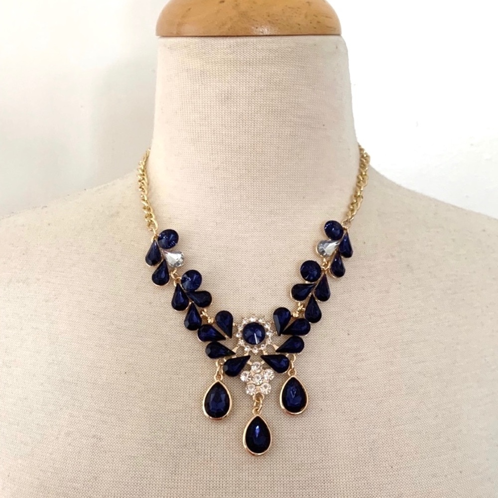 Beautiful Navy Blue Crystal Rhinestones Necklace - Picture 3 of 8